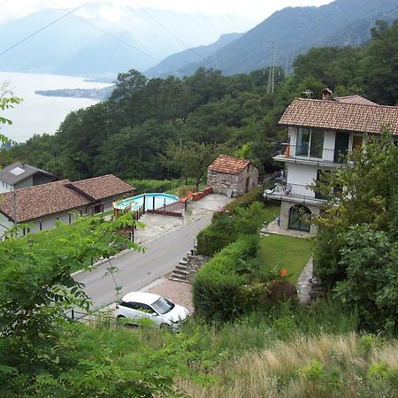 Apartamento Casa Delle Camelie Sorico Exterior foto